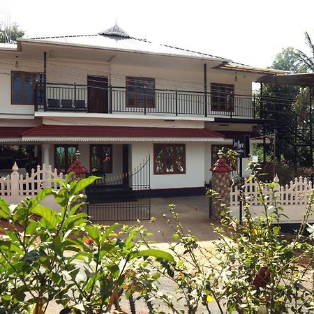 Loveshore Homestay Anachal Luaran gambar